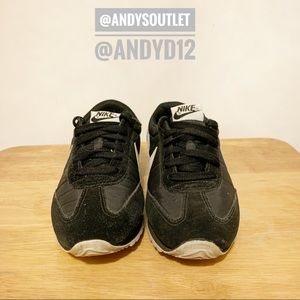 Nike Sneakers Black and Gray size 6.5